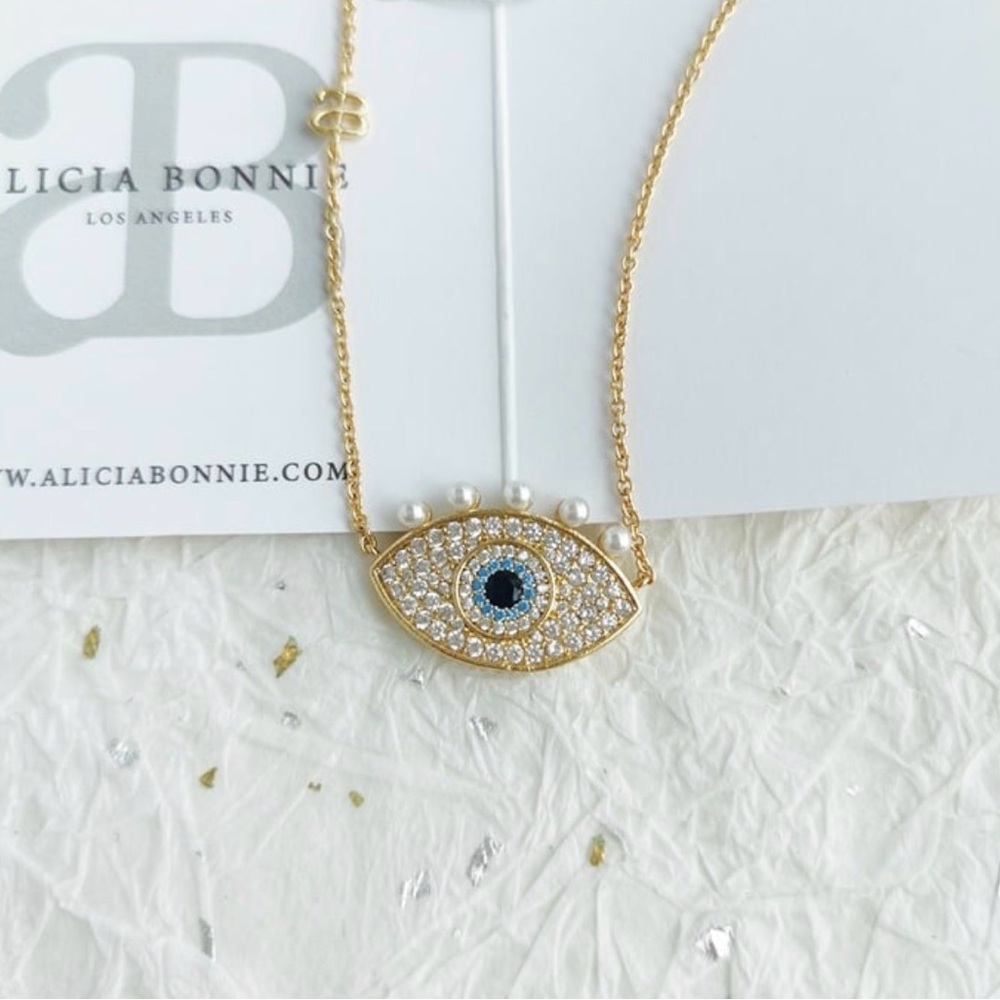 Alicia Bonnie Sophia Evil Eye Gold necklace NWT